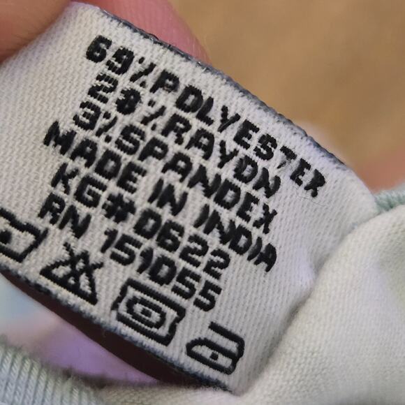 Copper Pearl Dinosaur Era Knotted Gown Newborn Excellent condition uNisex Baby - Picture 4 of 4